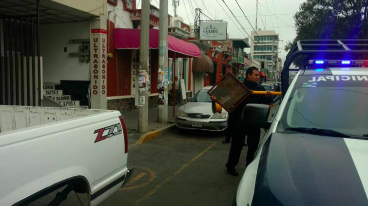 Cero tolerancia con apartados de estacionamiento en Apizaco